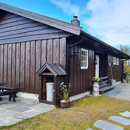 Holiday home I Naturskjonne Javnlie *